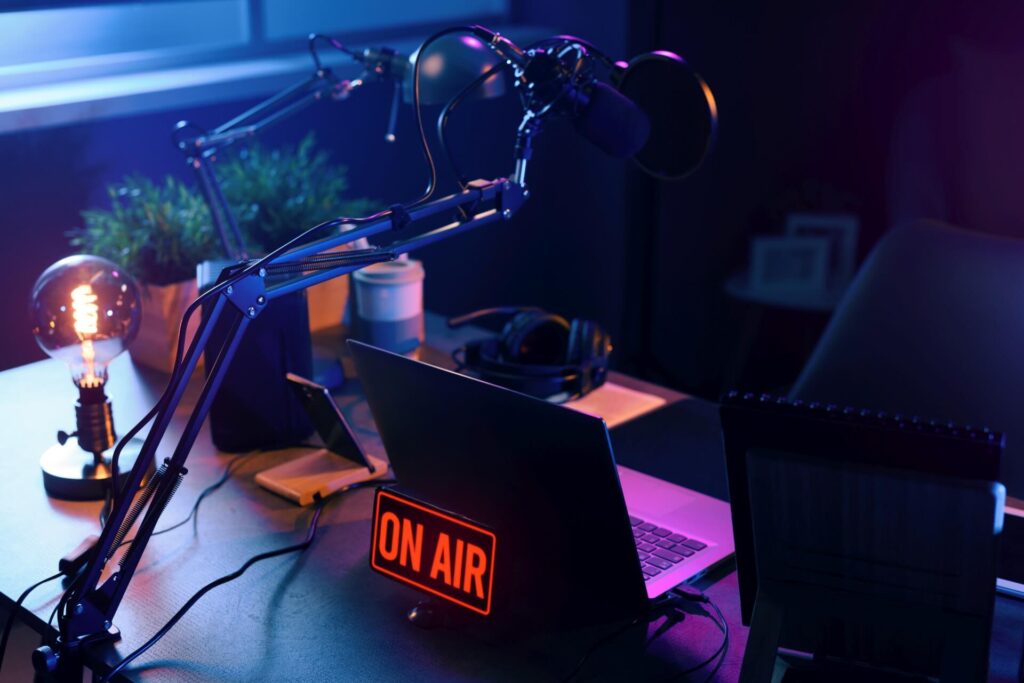 studio de podcasturi